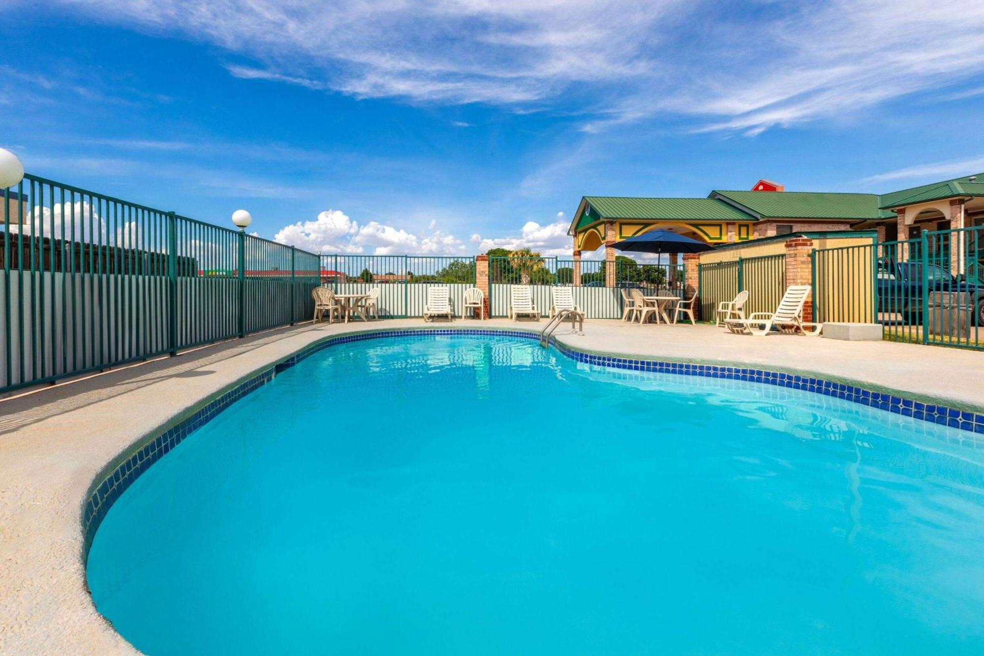 Ramada Limited 2* San Angelo