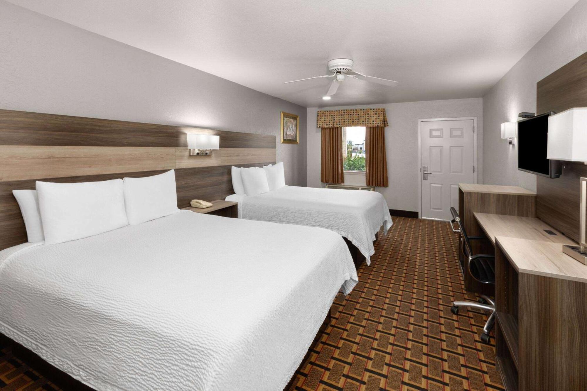 Ramada Limited 2*
