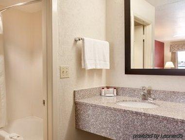 Ramada Limited 2*